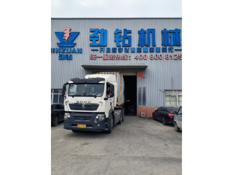 من المصانع إلى المشاريع العالمية: آلات جينزوان CNC تُشغّل الآن ورش الحجر في بنغلاديش وتايوان