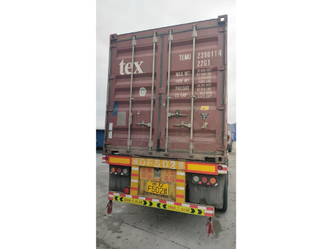 بيان صحفي: شحنة ناجحة لآلات الحجر إلى أوروبا